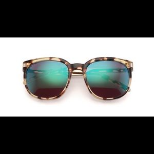 Wildfox Geena Deluxe Sunglasses Amber Tortoise